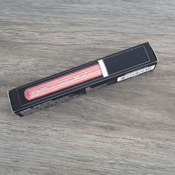 Sigma - LIP GLOSS - SECRET GARDEN - Picture 6 of 7